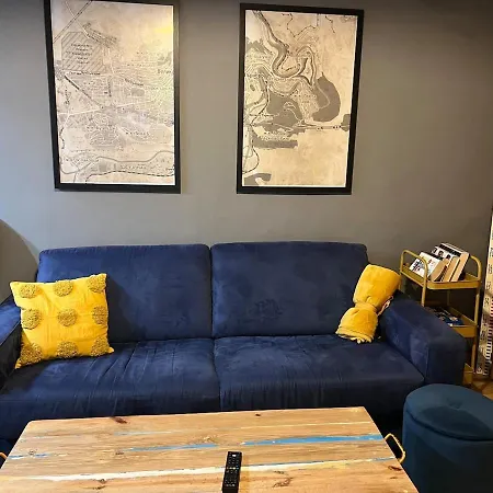 Boutique 2bb 2br Location And Stunning View!